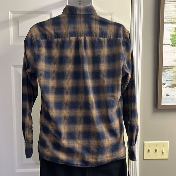 Peter Millar Men’s Plaid Button Collared Down Long Sleeve Pocket Shirt- Medium - Picture 9 of 13